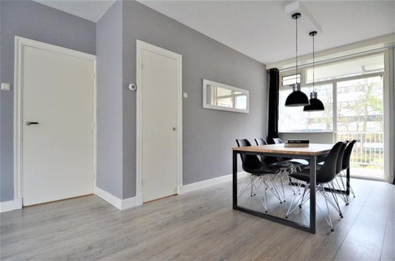 Bright 3-room apartment near Zuidas - Image 7