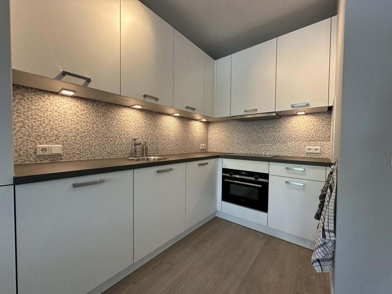 Gemeubileerd 3-kamer appartement met dakterras - Afbeelding 4