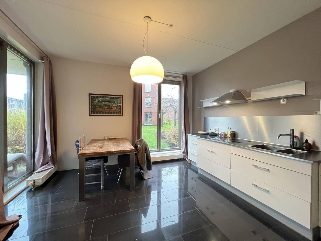Energy-efficient apartment with terrace - Image 11