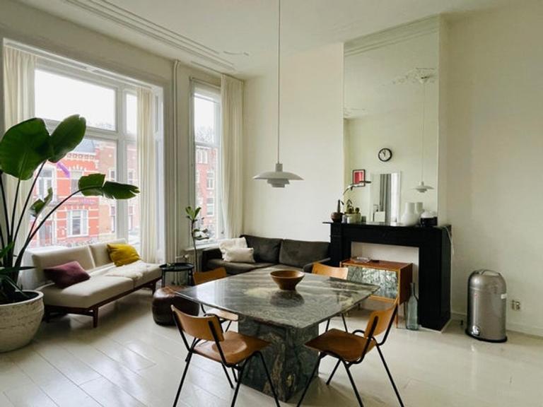 Furnished apartment with high ceilings in Het Zand - Image 2