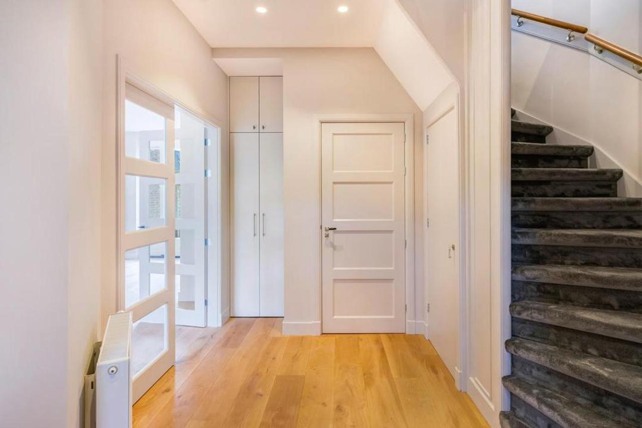 Renovated 202 m² townhouse in the center of Wassenaar - Image 4