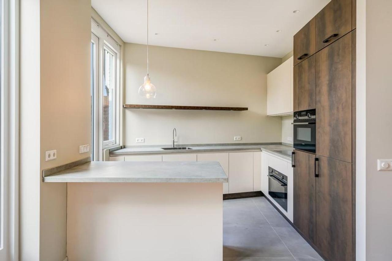 Renovated 202 m² townhouse in the center of Wassenaar - Image 11