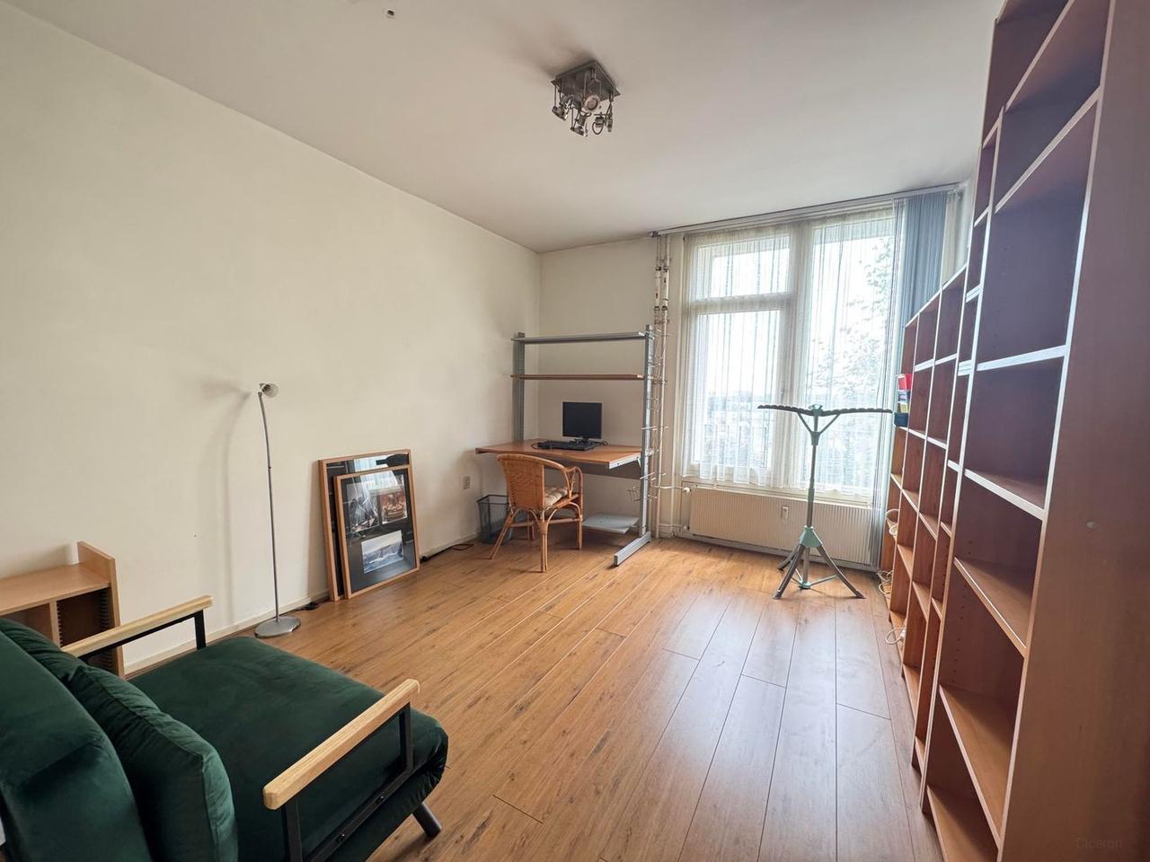 Bright 95 m² apartment with balcony in Welgelegen - Image 24