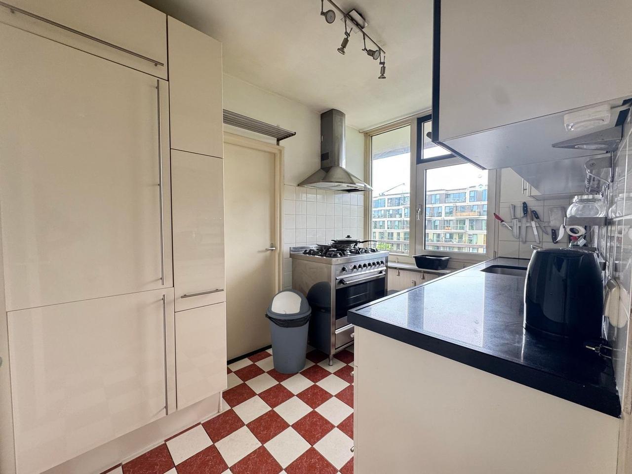 Bright 95 m² apartment with balcony in Welgelegen - Image 14