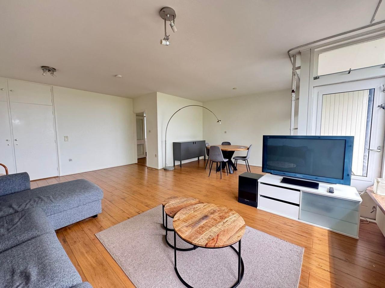 Bright 95 m² apartment with balcony in Welgelegen - Image 13