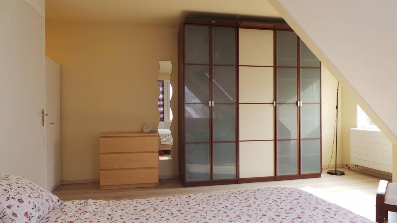 Furnished maisonette (110m²) with roof terrace - Image 16