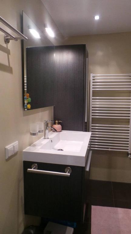 Furnished maisonette (110m²) with roof terrace - Image 18