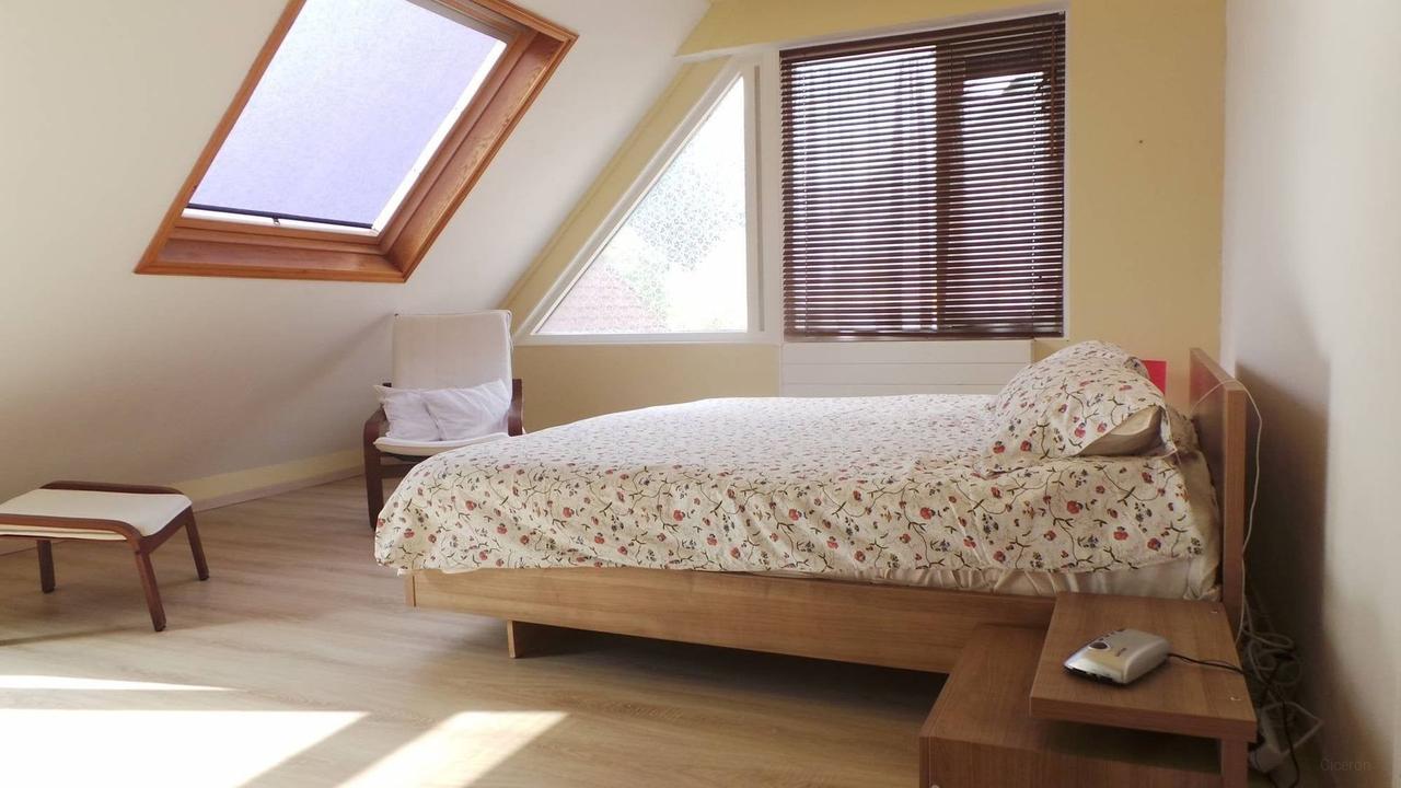Furnished maisonette (110m²) with roof terrace - Image 15