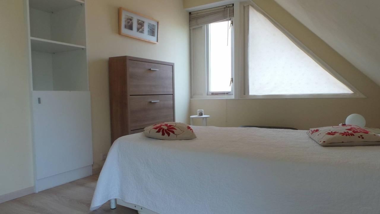 Furnished maisonette (110m²) with roof terrace - Image 17