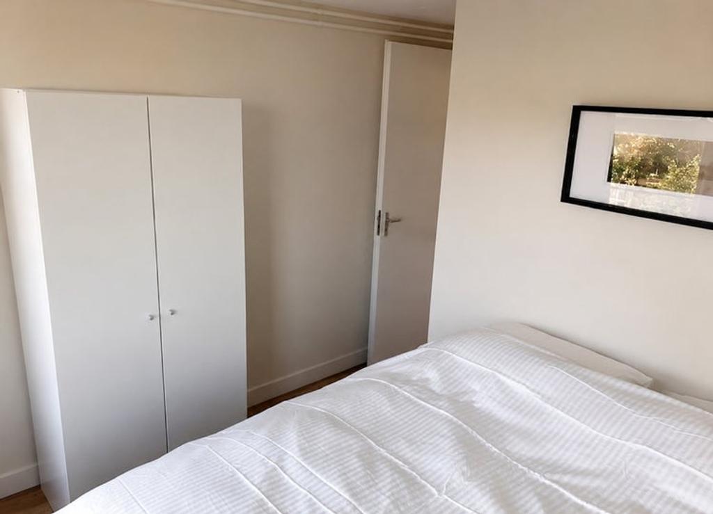 Gemeubileerd 2-kamerappartement in Nieuwe Westen - Afbeelding 2