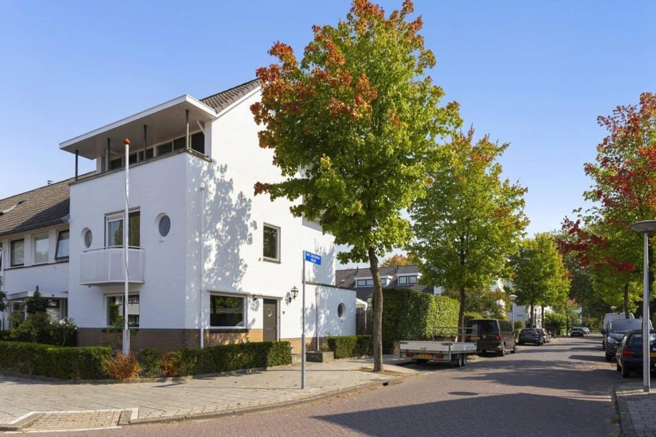 Hoekwoning met garage in Witte Dorp - Afbeelding 1