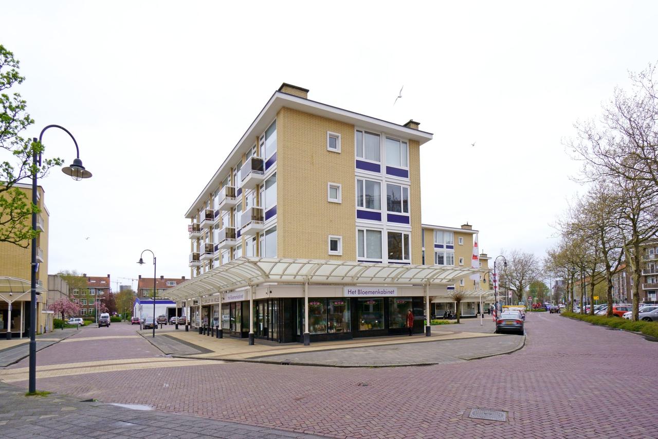 Apartment with Balcony in Voorburg - Image 1