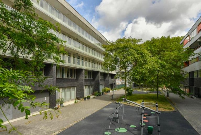100m² apartment with 3 bedrooms - Image 18