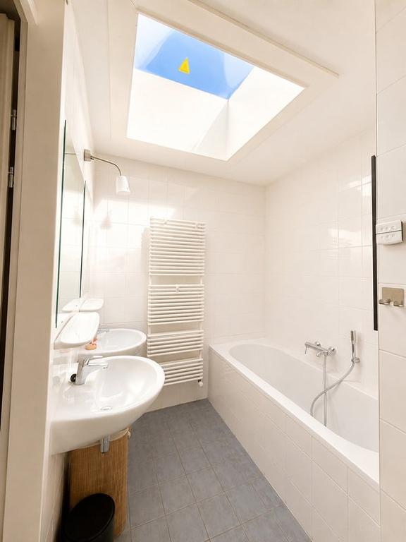 100m² apartment with 3 bedrooms - Image 14