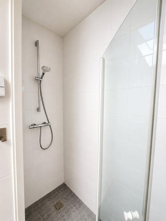 100m² apartment with 3 bedrooms - Image 8