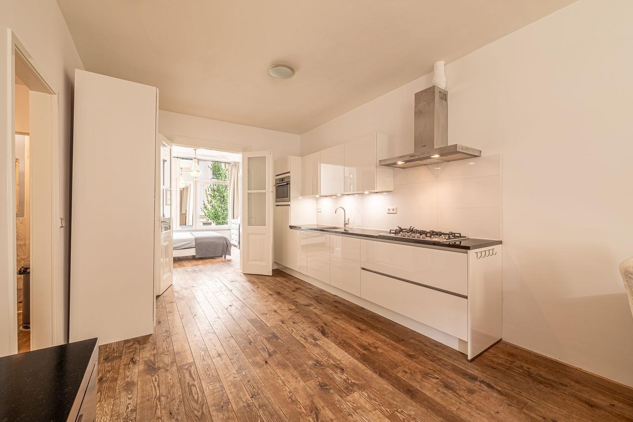 Quiet living: 58 m² with terrace in De Pijp - Image 8