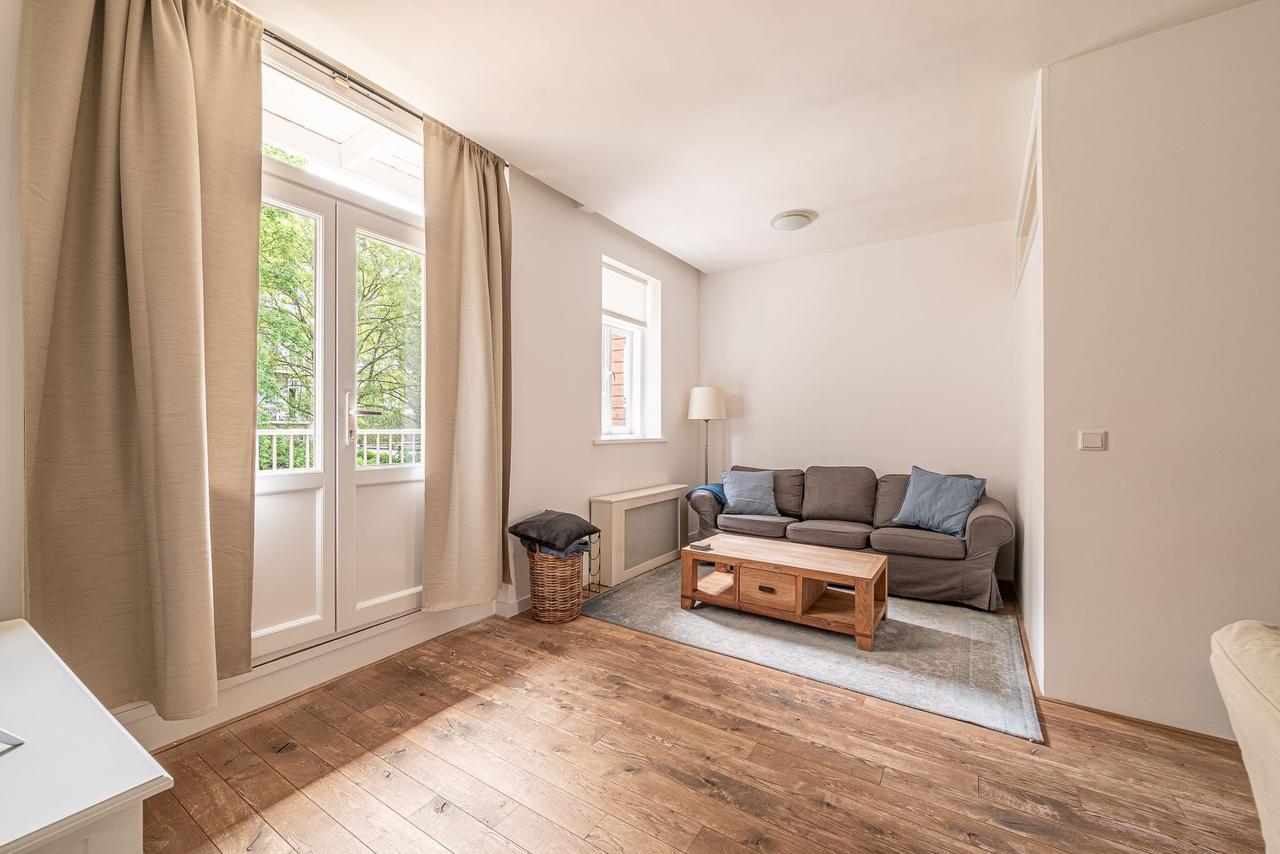 Quiet living: 58 m² with terrace in De Pijp - Image 4