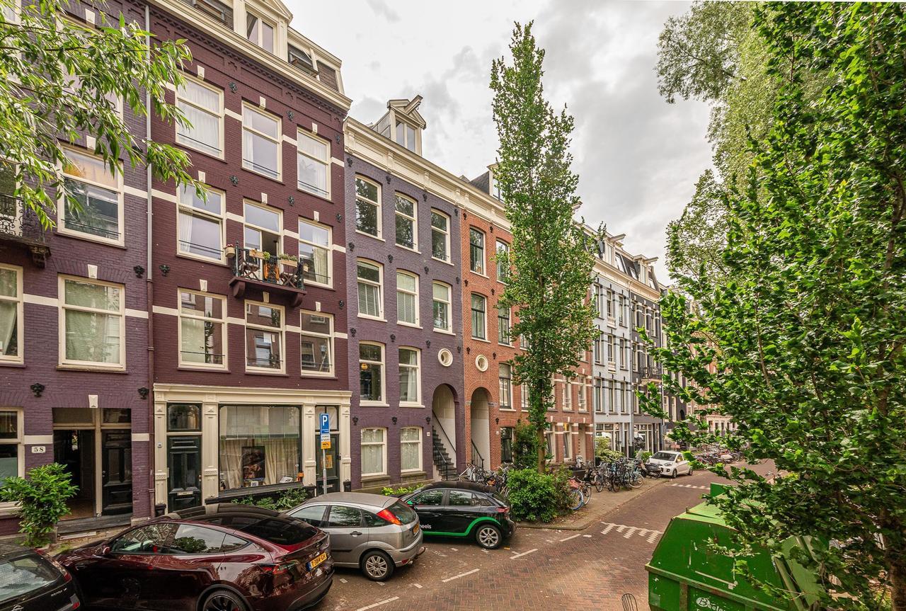 Quiet living: 58 m² with terrace in De Pijp - Image 11