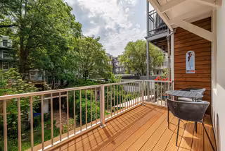 Quiet living: 58 m² with terrace in De Pijp
