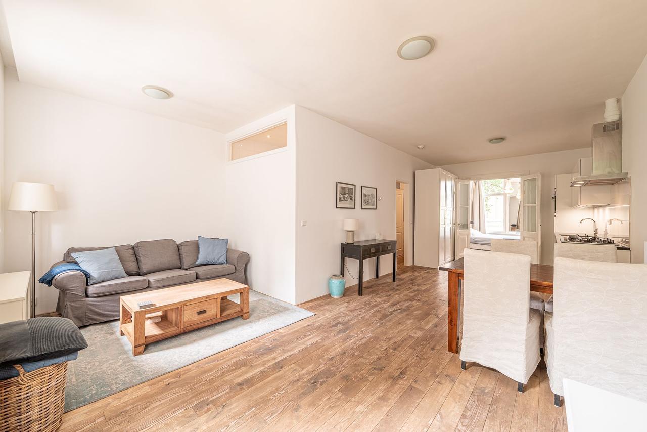 Quiet living: 58 m² with terrace in De Pijp - Image 2