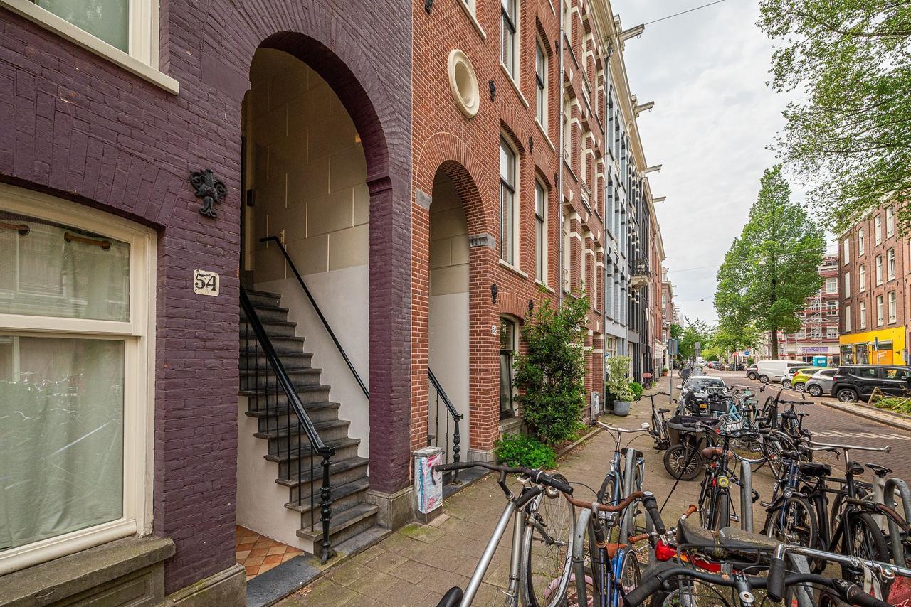 Quiet living: 58 m² with terrace in De Pijp - Image 9