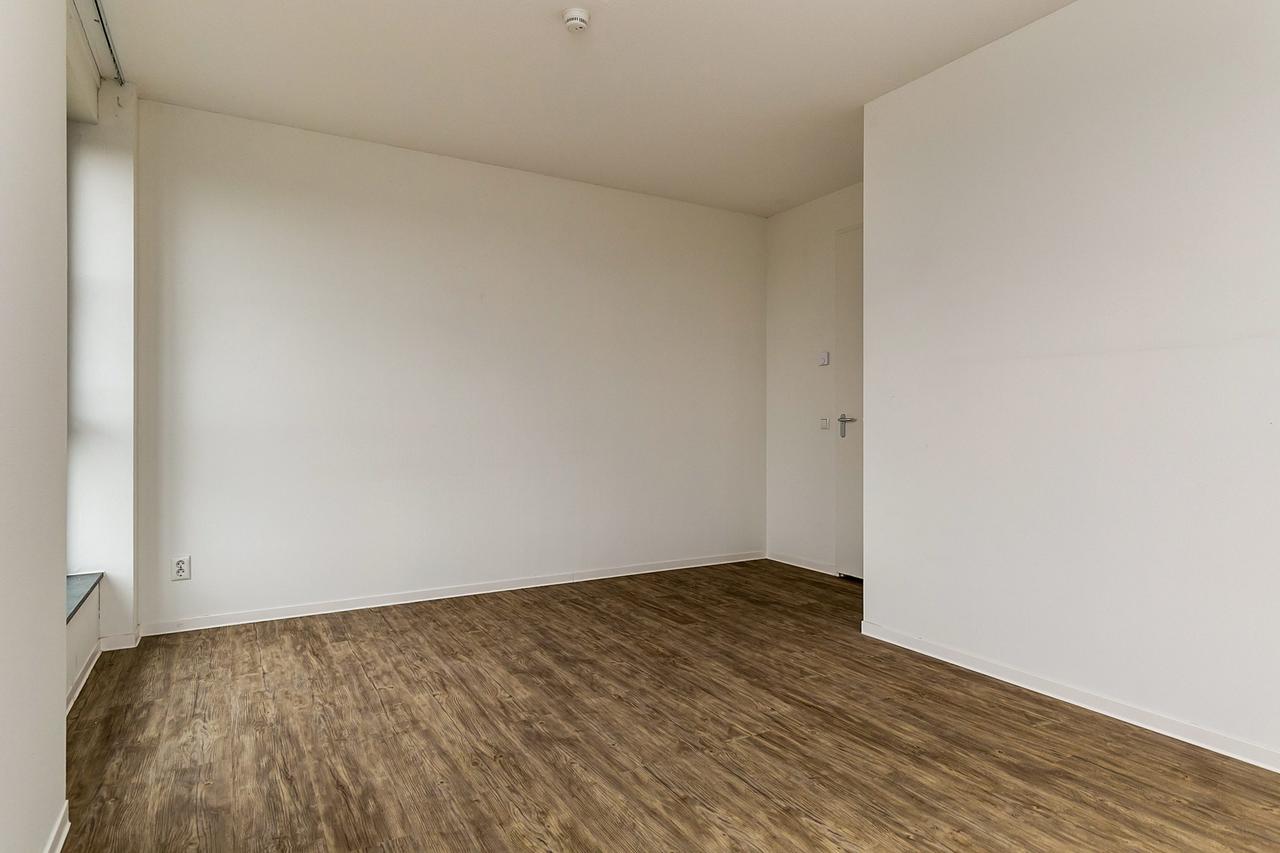3-room apartment of 111 m² with two balconies - Image 17