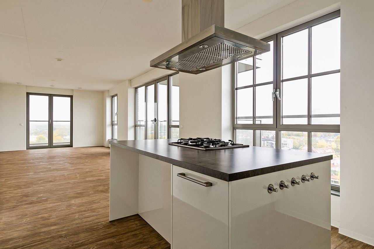 3-room apartment of 111 m² with two balconies - Image 8
