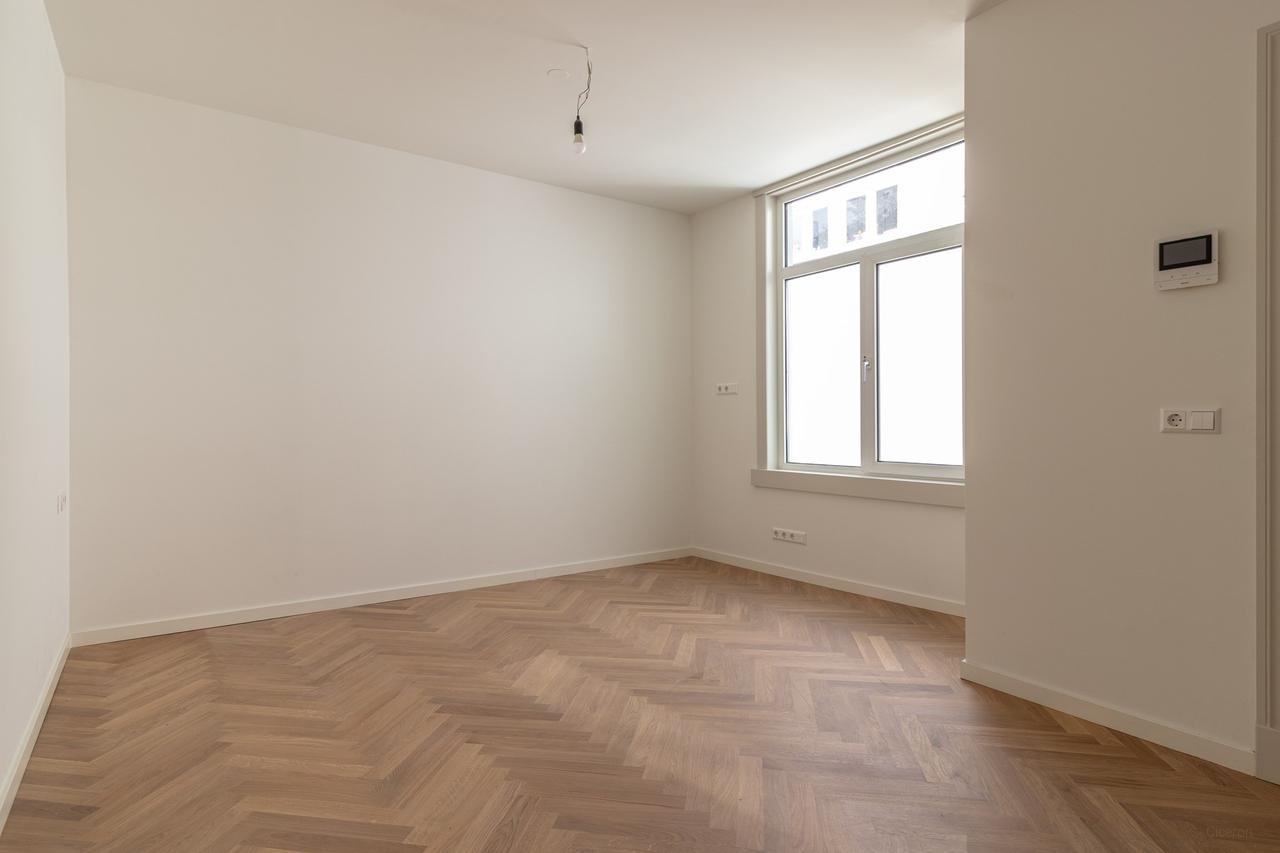 Renovated townhouse in the heart of the Jordaan - Image 10