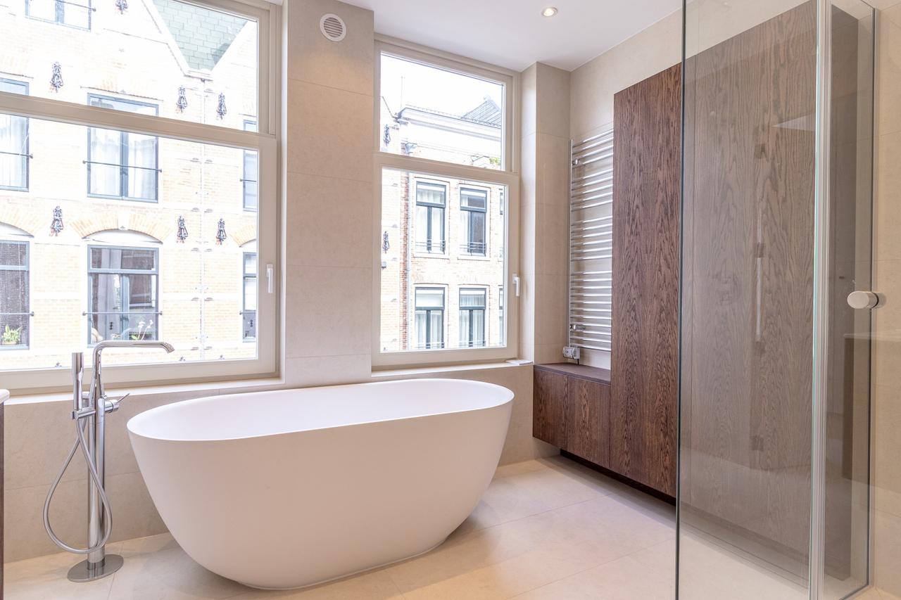 Renovated townhouse in the heart of the Jordaan - Image 15