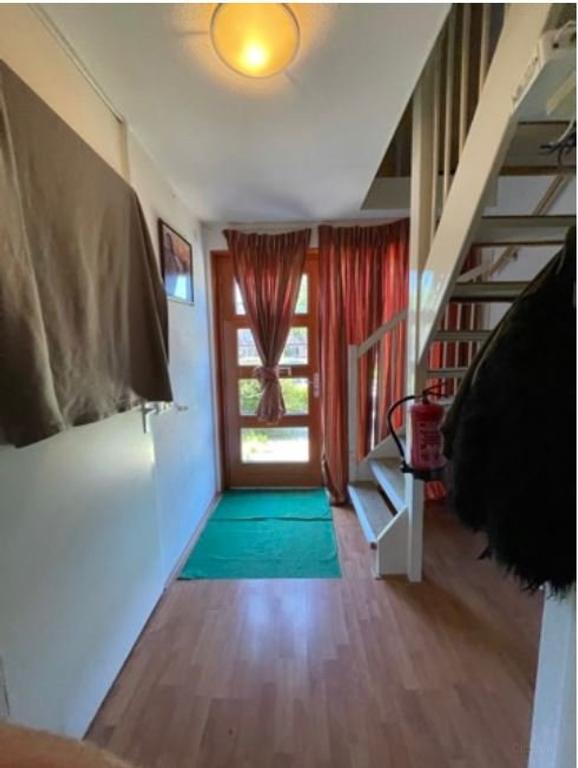 Room with Garden in Almere-Buiten - Image 15