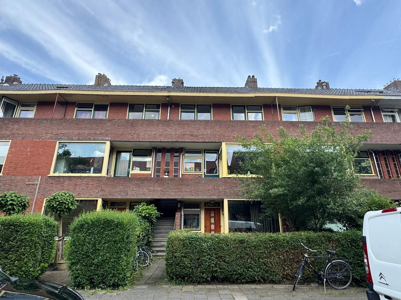 Apartment with two balconies in the Indische Buurt - Image 1