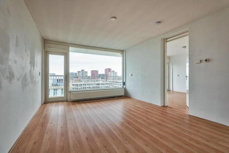 Apartment for 3 Sharers in West - Image 1