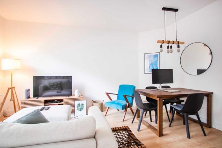 Furnished A+ apartment with balcony in Landlust - Image 4