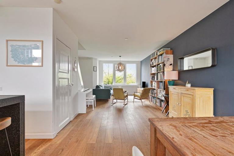 Waterfront Maisonette in De Pijp - Image 7