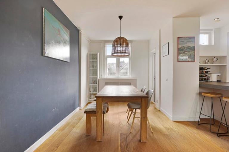 Waterfront Maisonette in De Pijp - Image 10