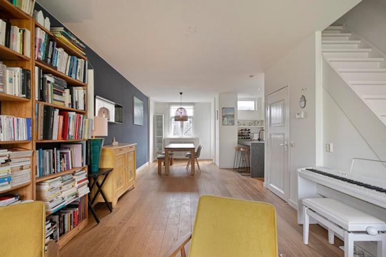 Waterfront Maisonette in De Pijp - Image 8