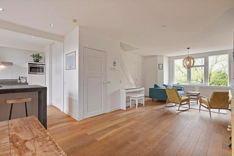 Waterfront Maisonette in De Pijp - Image 1