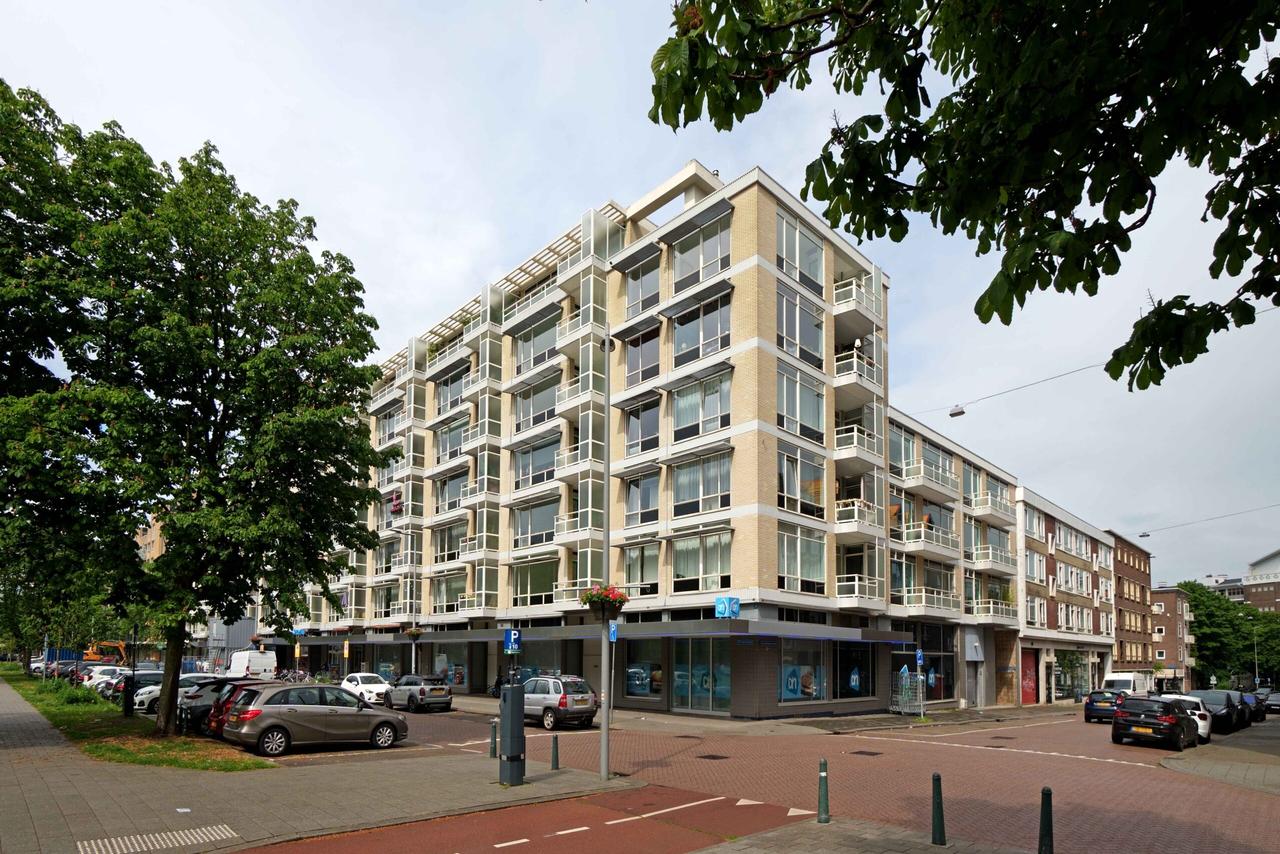 Apartment on Groenendaal in Rotterdam - Image 1