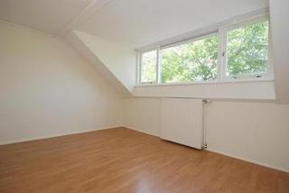 Family home with 5 bedrooms and unobstructed views - Image 12
