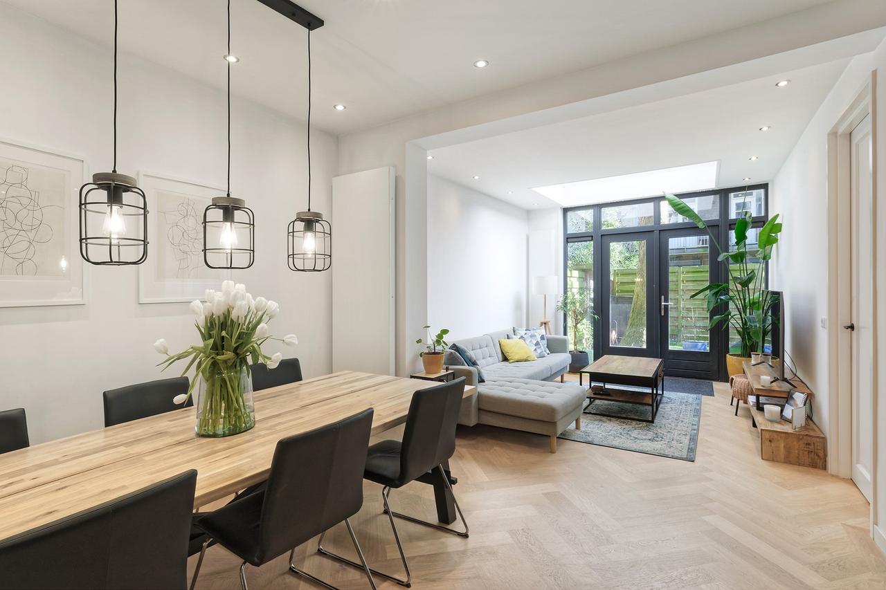 80m² apartment with 35m² garden - Image 15