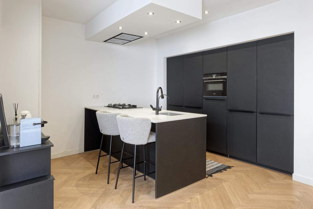 80m² apartment with 35m² garden - Image 18