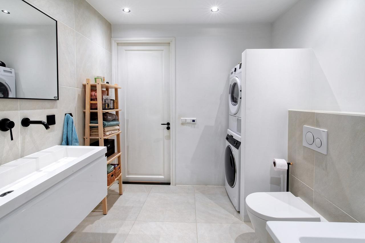 80m² apartment with 35m² garden - Image 9