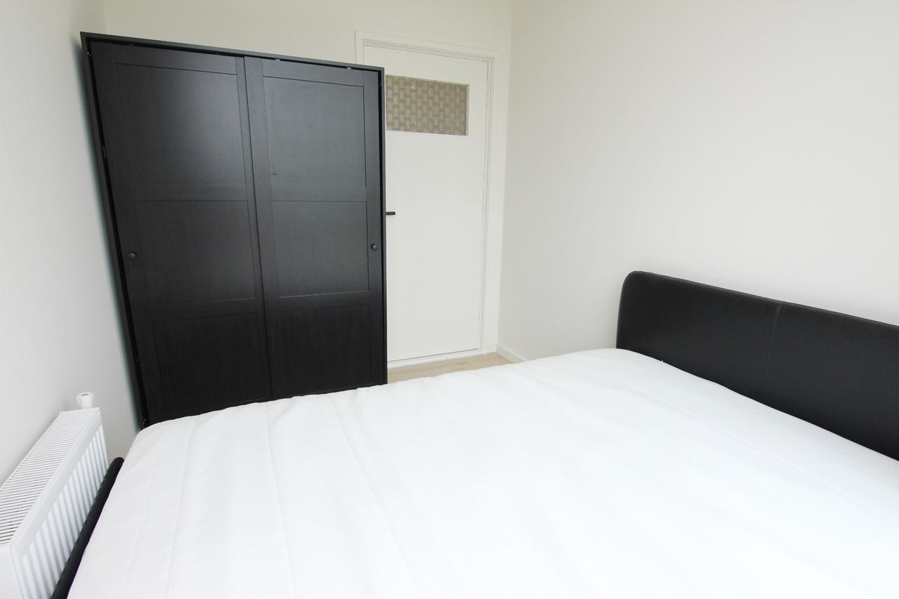 Renovated 4-room apartment in Rubroek - Image 11
