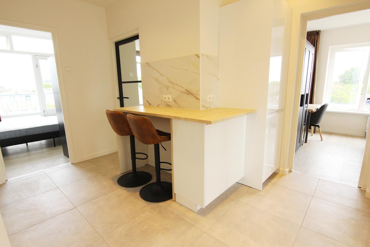 Renovated 4-room apartment in Rubroek - Image 4
