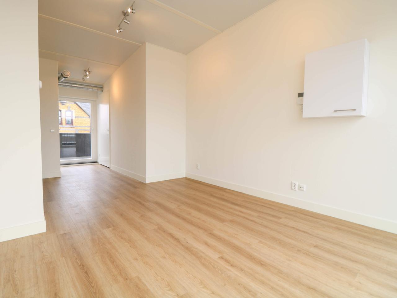 Bright studio with private terrace and energy label A in Kortenbos - Image 8