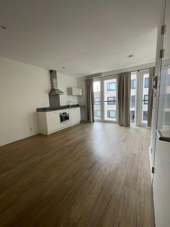 Gestoffeerde studio bij Hollands Spoor - Afbeelding 2