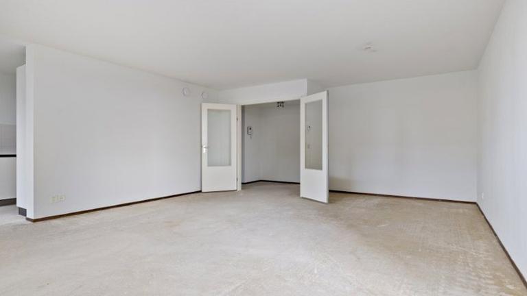 Bright 94m² apartment on the Amstel - Image 4