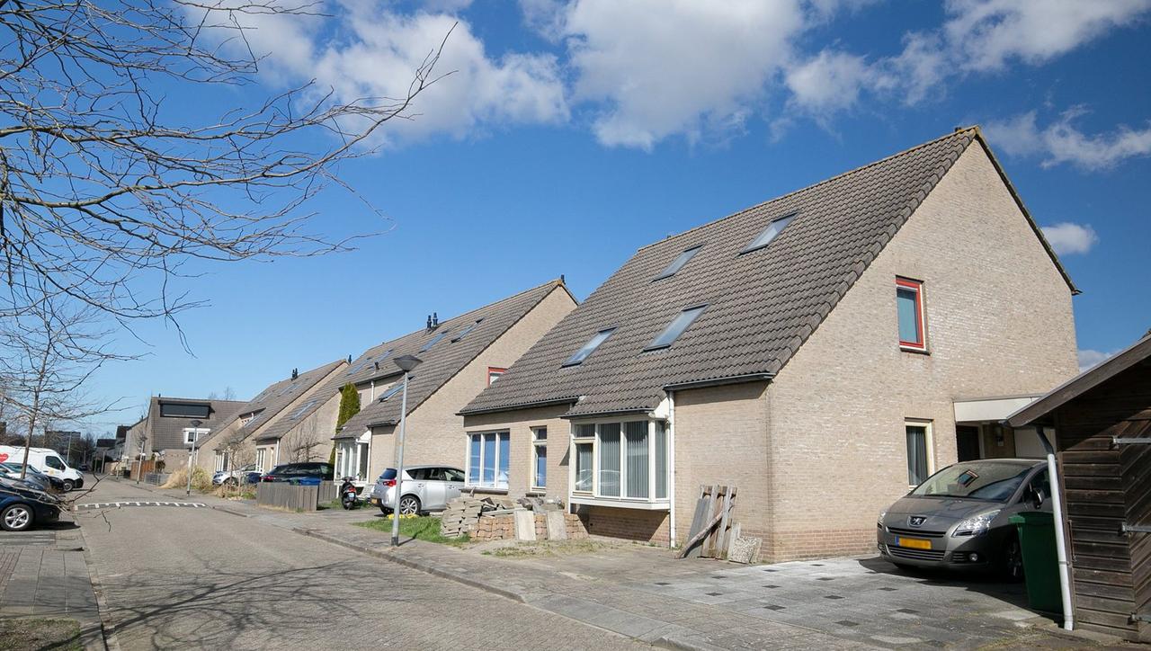 Eengezinswoning van 119 m² met garage in Almere - Afbeelding 1