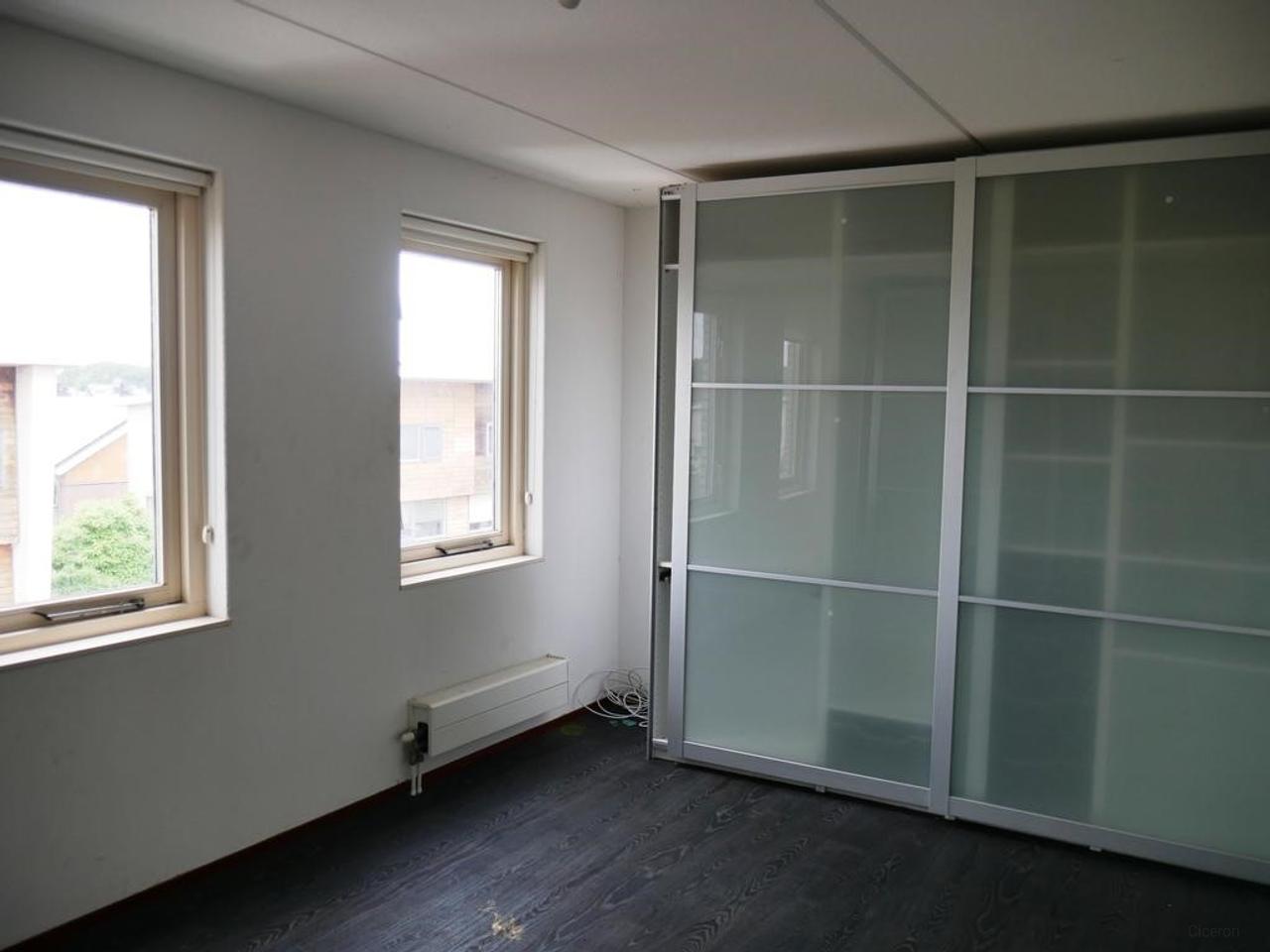 Split-level herenhuis van 160 m² in Vroonermeer-Zuid - Afbeelding 17