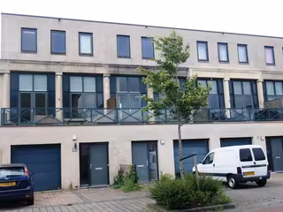 Split-level herenhuis van 160 m² in Vroonermeer-Zuid